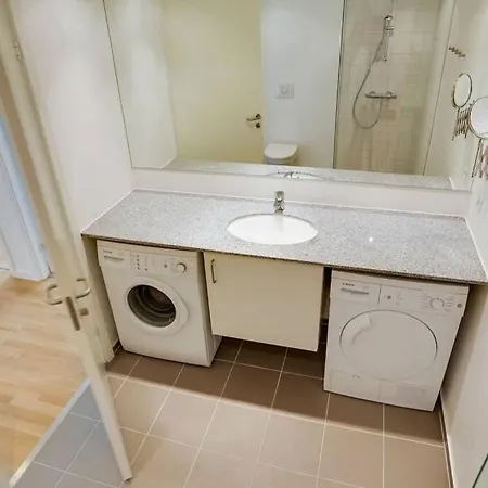 Canal View Apartment @ Teglholmen *